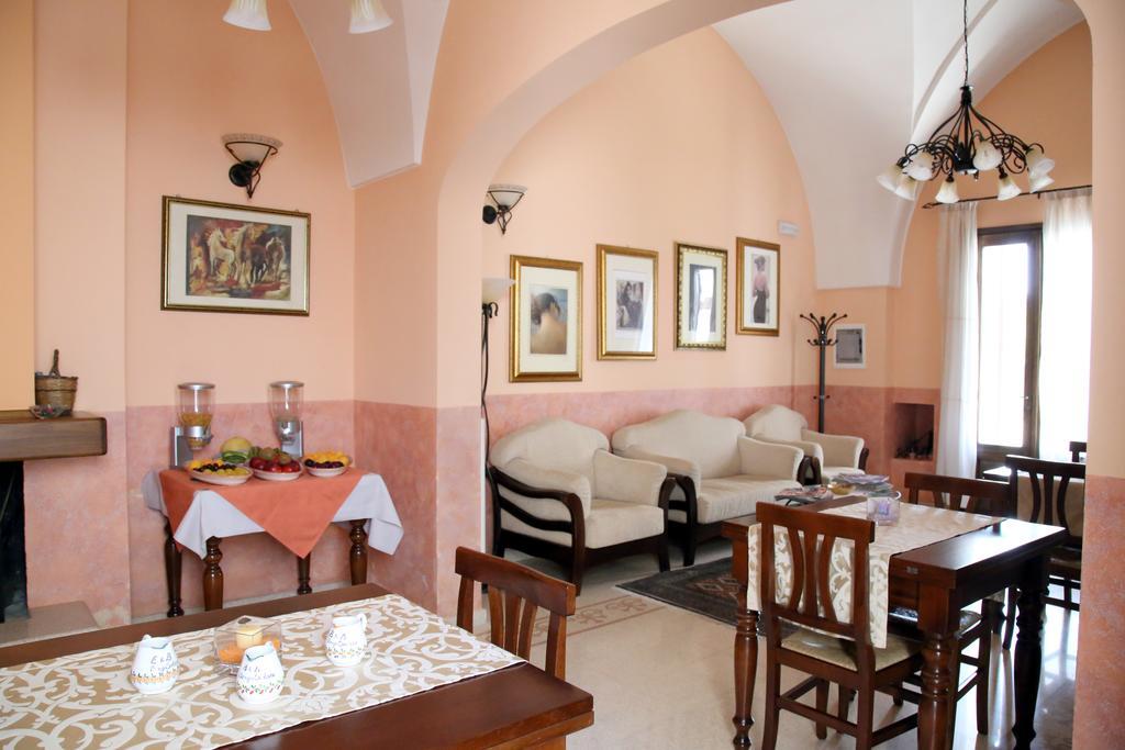 B&B Borgosolare Specchia Bagian luar foto