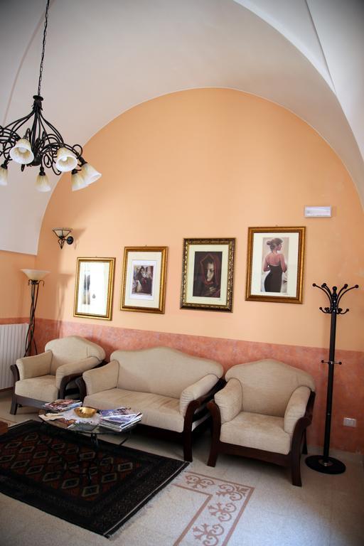 B&B Borgosolare Specchia Bagian luar foto